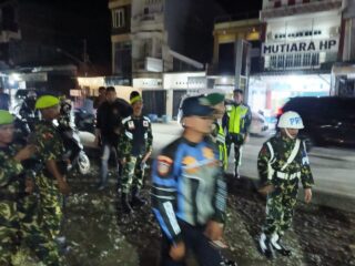 Jaga Stabilitas Wilayah, Koramil 1406-10/Pitumpanua Intensifkan Patroli Bersama Elemen Masyarakat