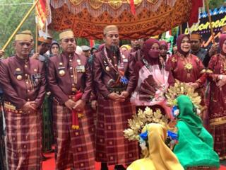 WAJO - Peringatan Hari Jadi Wajo (HJW) ke-627 berlangsung di Ruang Pola Kantor Bupati Wajo yang dihadiri sejumlah pejabat nasional hingga daerah, Kamis (9/4/2026)