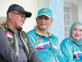 Wabub Wajo Lepas Kontingen Porsenijar Menuju Sidrap